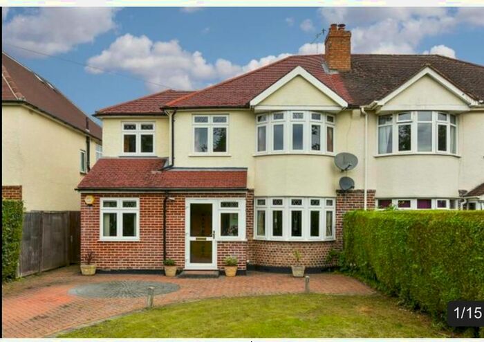 4 Bedroom Semi-Detached House To Rent In Lodge Lane, Redhill, RH1