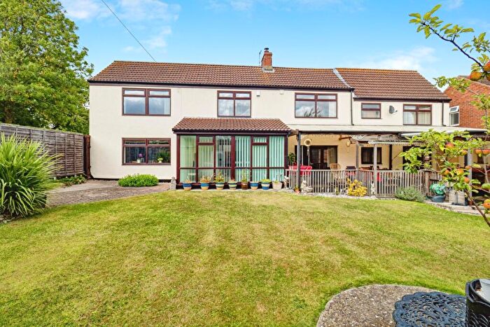 4 Bedroom Detached House For Sale In Station Road, Keyingham, Hull, HU12