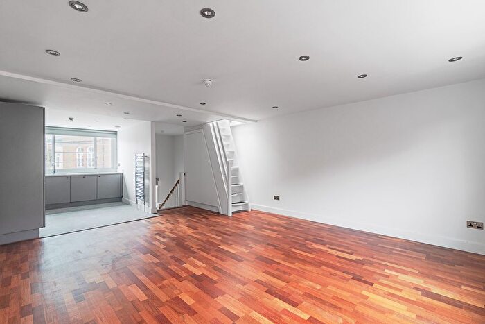 2 Bedroom Flat To Rent In Earlham Street, Seven Dials, WC2H