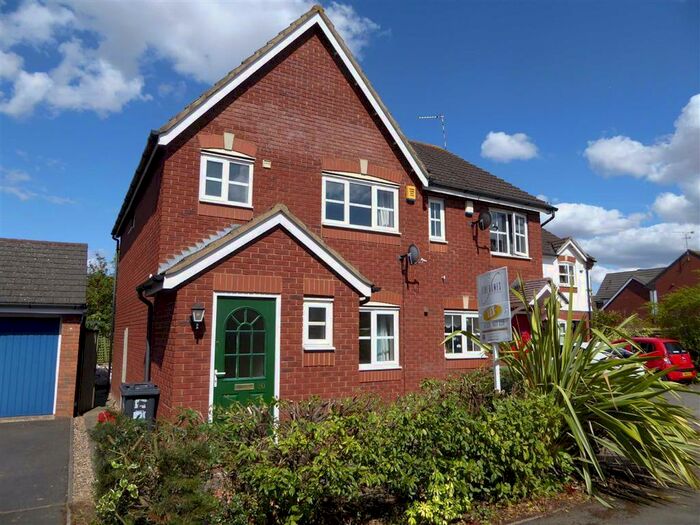 3 Bedroom Semi-Detached House To Rent In Earl Rivers Avenue, Warwick, CV34