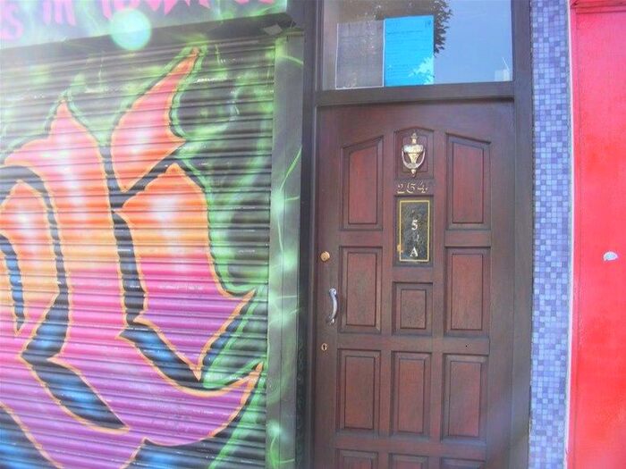 3 Bedroom Flat To Rent In Cowley Road, East Oxford, Oxford, OX4