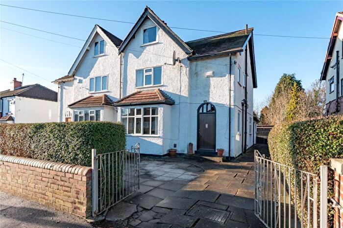 5 Bedroom Semi Detached House For Sale In Fearnville Avenue, Leeds, LS8
