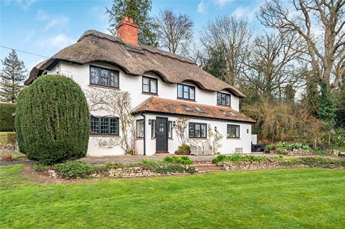 5 Bedroom Detached House For Sale In Alleyns Lane, Cookham Dean, Berkshire, SL6