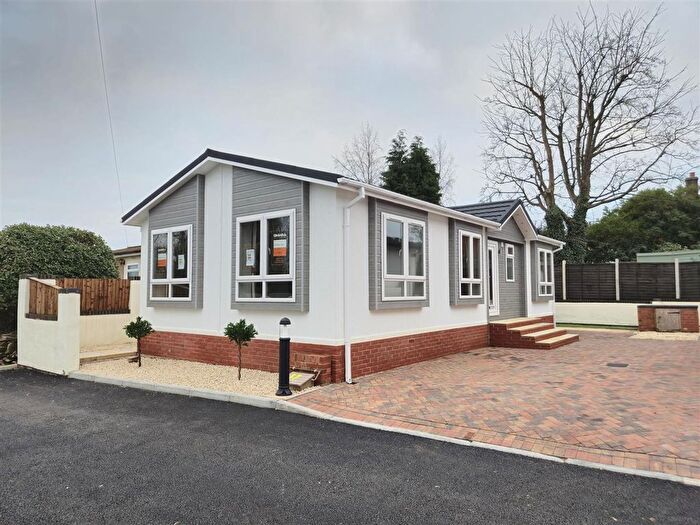 2 Bedroom Park Home For Sale In Main Street, Barlestone, CV13