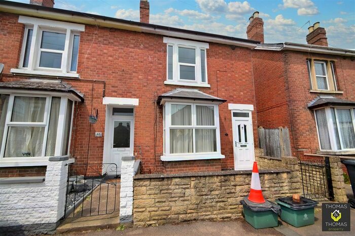 3 Bedroom Terraced House To Rent In Deans Walk, Gloucester, GL1