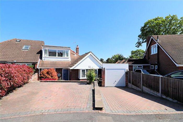 4 Bedroom Bungalow For Sale In Mayhurst Crescent, Woking, Surrey, GU22
