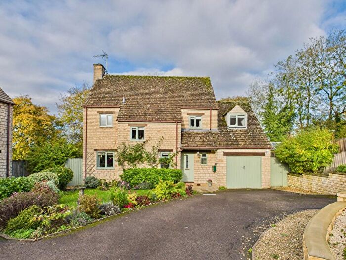 3 Bedroom Detached House For Sale In Orchard Bank, Great Rissington, GL54