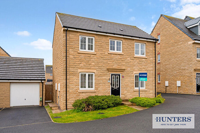 4 Bedroom Detached House For Sale In Dobson Rise, Apperley Bridge, BD10