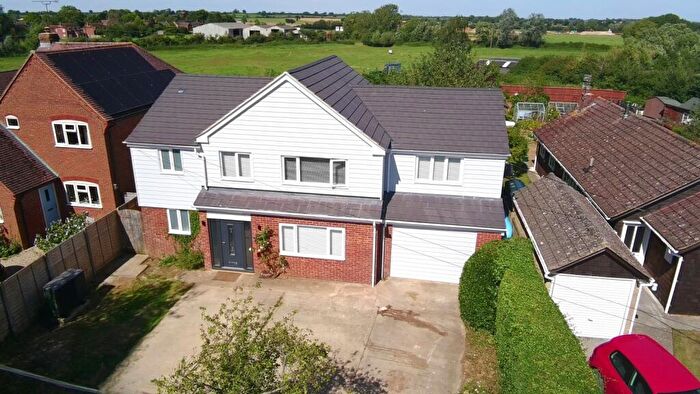 5 Bedroom Detached House To Rent In Portway Road, Twyford, Buckinghamshire, MK18