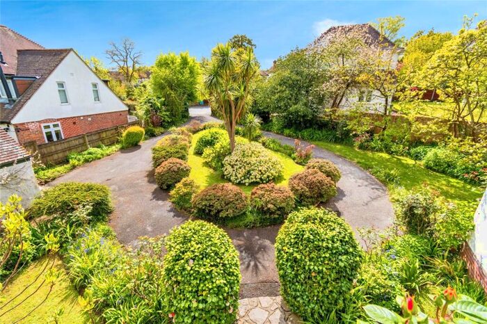 4 Bedroom Detached House For Sale In Bassett Close, Bassett, Southampton, Hampshire, SO16