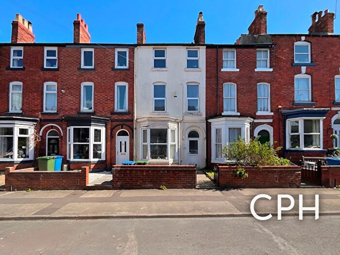3 Bedroom Terraced House For Sale In St. Johns Road, Scarborough, YO12