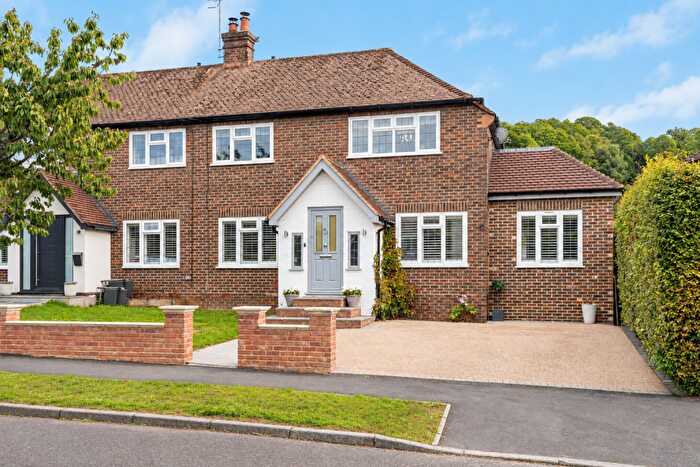 4 Bedroom Semi Detached House For Sale In Blackheath Grove, Wonersh, Guildford, Surrey, GU5
