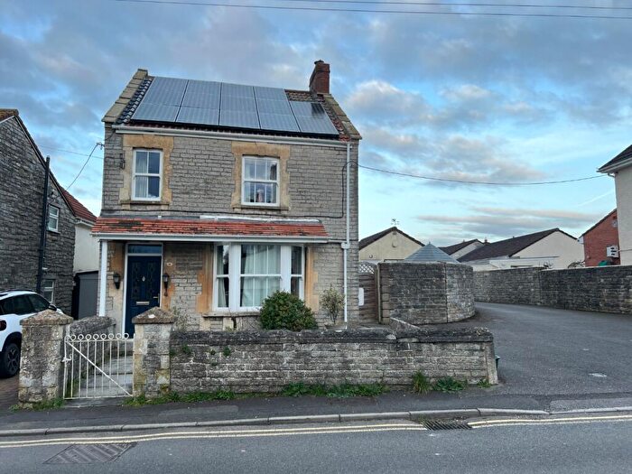 4 Bedroom Detached House For Sale In Cranhill Road, Street, Somerset, BA16