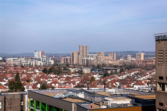 2 Bedroom Flat For Sale In Flat Pintail Heights, Edgware Road, London, NW9