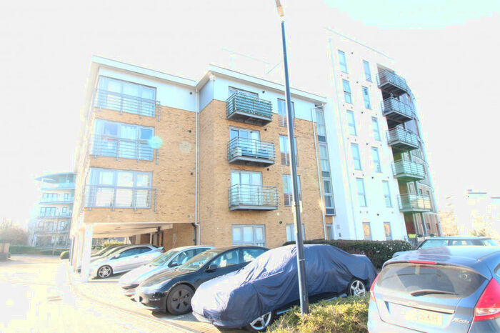 2 Bedroom Flat To Rent In Corn Hill Place, Maidstone, ME15