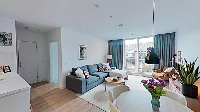 1 Bedroom Flat To Rent In Temple Park Crescent, Edinburgh, EH11