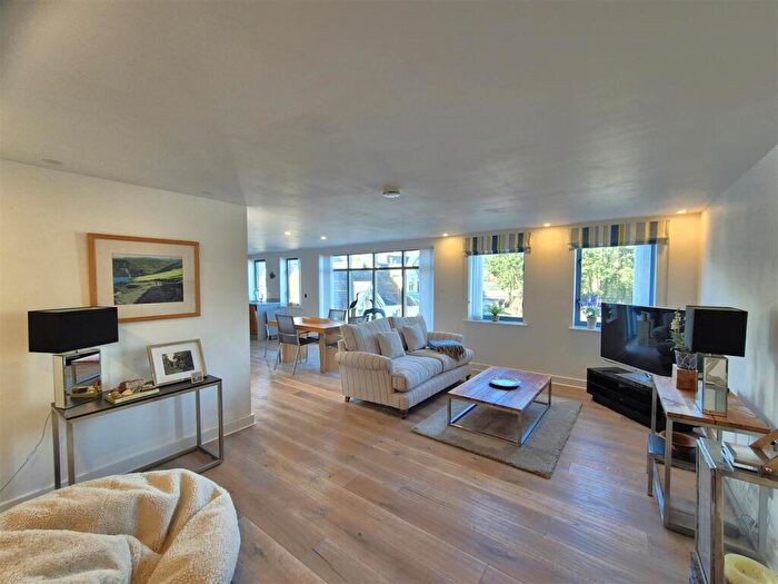 3 Bedroom Apartment For Sale In Station Road, Fowey, PL23