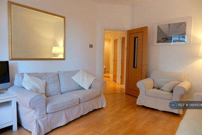 1 Bedroom Flat To Rent In Farringdon Road, London, EC1M