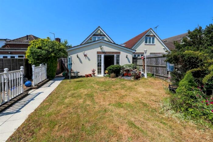 4 Bedroom Detached Bungalow For Sale In Copperfield Avenue, Hillingdon, UB8