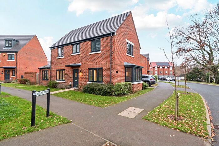 3 Bedroom Detached House For Sale In Joseph Walk, Ottershaw, Chertsey, KT16