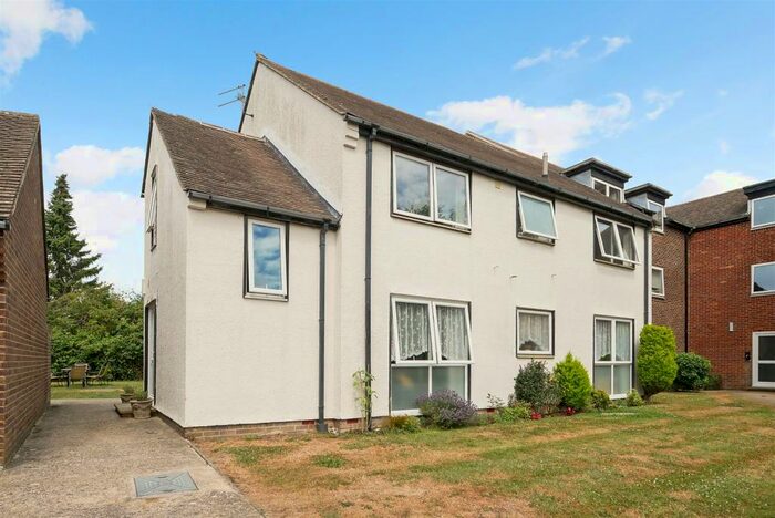 2 Bedroom Apartment To Rent In Dial Close, Barnham, PO22