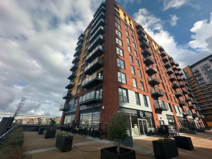 1 Bedroom Flat To Rent In Centenary Quay, SO19