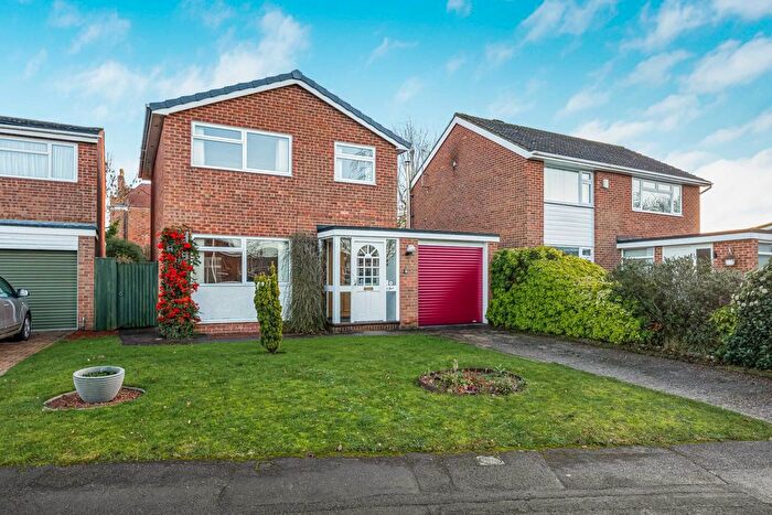 3 Bedroom Detached House For Sale In The Ridings, Emmer Green, RG4