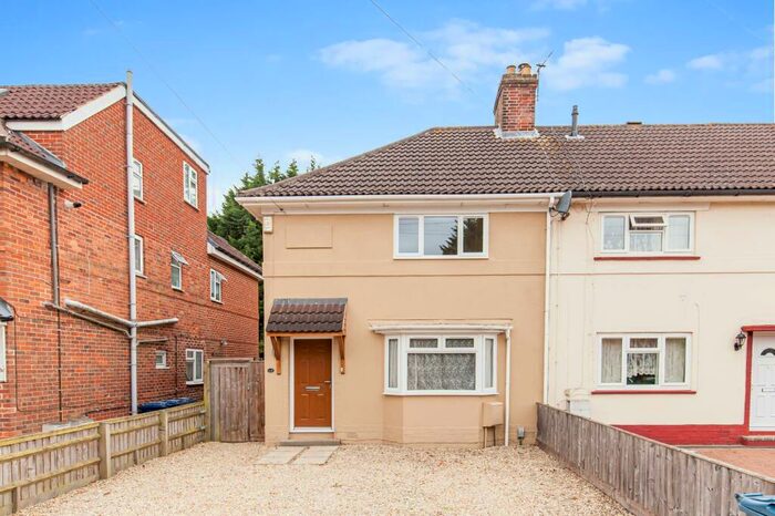 4 Bedroom Semi-Detached House To Rent In Grays Road, Headington, Oxford, Oxford, OX3