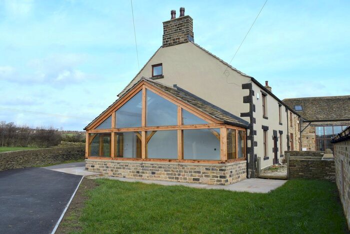 4 Bedroom Farmhouse To Rent In Old Hall Lane, Emley, Huddersfield, HD8