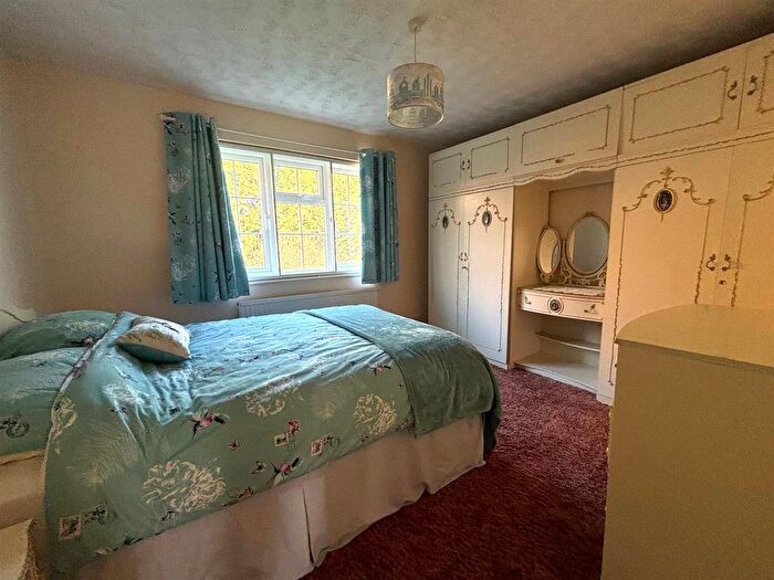 7 Bedroom Detached House For Sale In Stowmarket Road, Needham Market, Ipswich, IP6