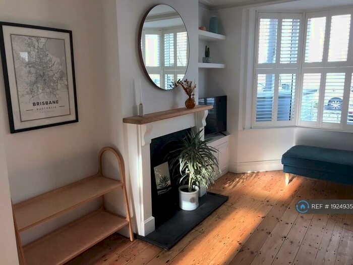 3 Bedroom Terraced House To Rent In Coleridge Street, Hove, BN3