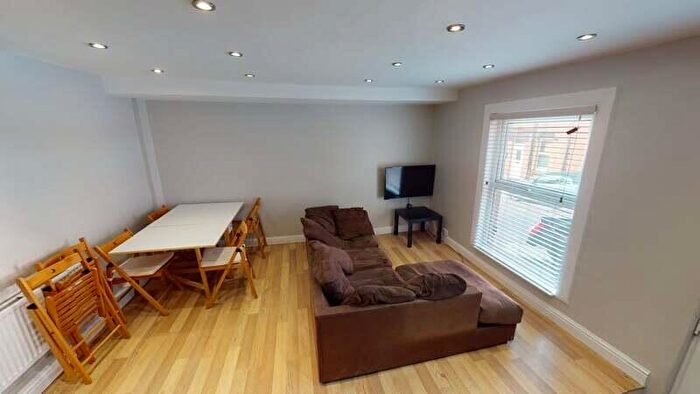 4 Bedroom Terraced House To Rent In Quarry Place, Woodhouse, Leeds, LS6