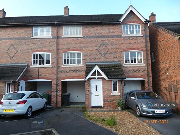 2 Bedroom Terraced House To Rent In Spinners Way, Macclesfield, SK10