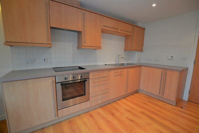 1 Bedroom Apartment To Rent In Queens View, Queens Tower, Park Grange Road, Sheffield, Nr City Centre, S2