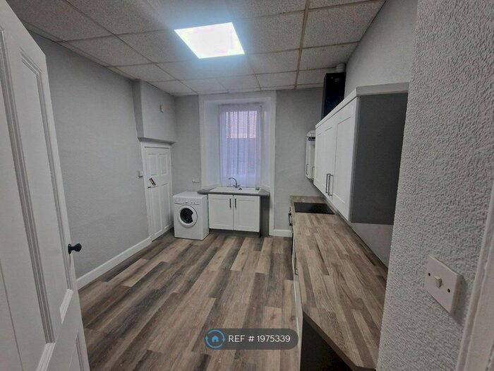 2 Bedroom Flat To Rent In Garthland Drive, Glasgow, G31