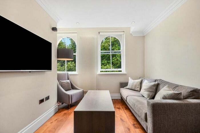 1 Bedroom Flat To Rent In Kensington Gardens Square, London, W2