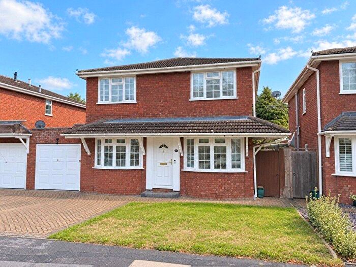 4 Bedroom Detached House To Rent In Cooper Road, Windlesham, Surrey, GU20