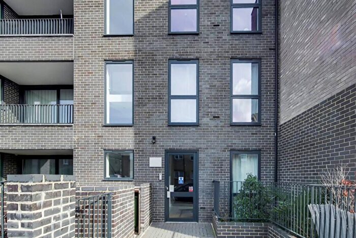 1 Bedroom Flat For Sale In Bensham Grove, , Thornton Heath, CR7