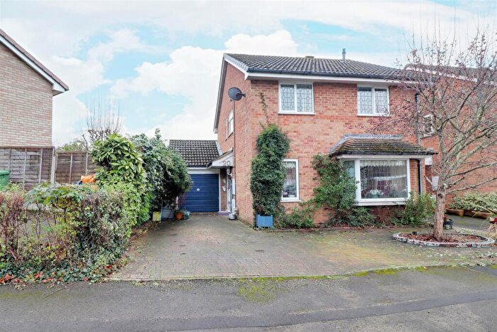 4 Bedroom Detached House For Sale In Rosedale Avenue, Stonehouse, GL10