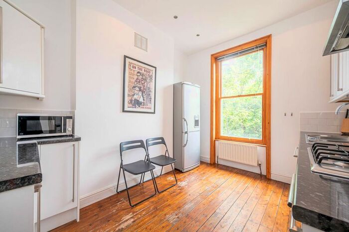 2 Bedroom Flat To Rent In Chalk Farm Road, Camden Town, London, NW1