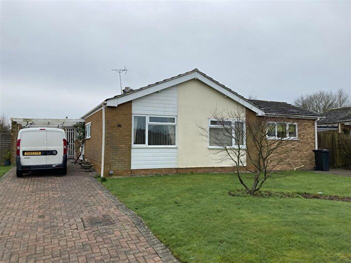 3 Bedroom Detached House For Sale In Orchard Glade, Headcorn, Ashford, TN27