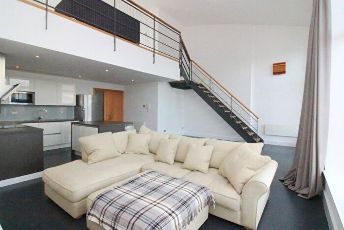 2 Bedroom Apartment To Rent In Queens Wharf, Queens Road, Reading, RG1