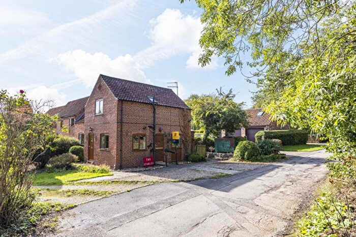 3 Bedroom Link Detached House For Sale In Kersall Nottinghamshire, NG22