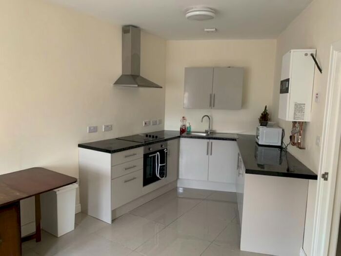 1 Bedroom Flat To Rent In North Clive Street, Grangetown, Cardiff, CF11