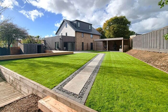 5 Bedroom Detached House For Sale In Purbrook, Hampshire, PO7