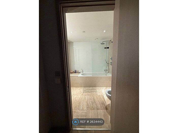 2 Bedroom Flat To Rent In Dray House, London, SW18