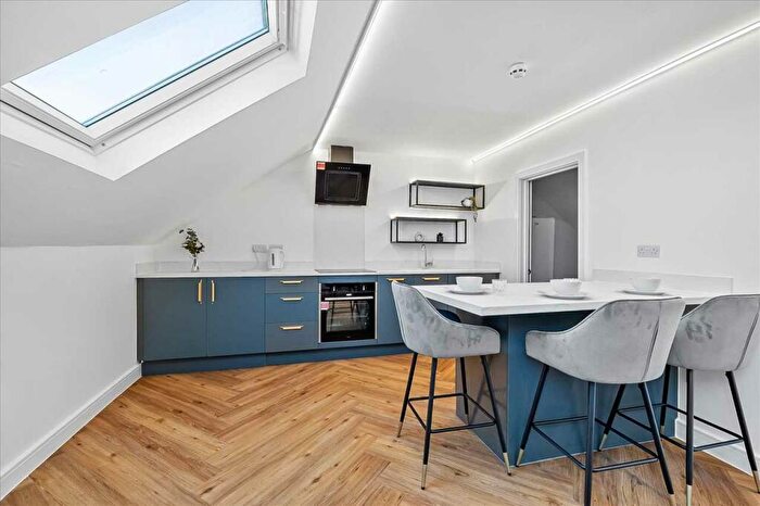 3 Bedroom Apartment To Rent In Anstis Street, Plymouth, PL1