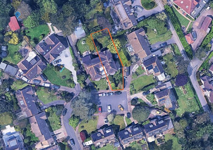 2 Bedroom Villa For Sale In Furzeholme, High Salvington, Worthing, BN13