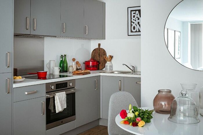 1 Bedroom Apartment To Rent In Lower Essex Street, Birmingham, B5