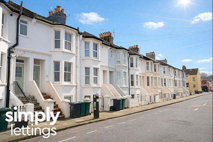 2 Bedroom Maisonette To Rent In Montgomery Street, Hove, BN3